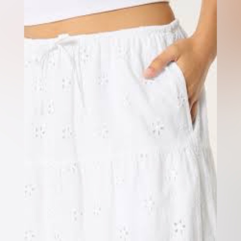 Hollister White Eyelet Maxi Skirt - Picture 3 of 3